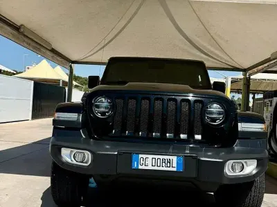Usata Jeep Wrangler Sahara 200 CV (147 kW) 2021 Nero SUV