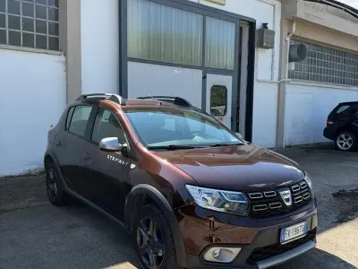 Gebraucht Dacia Sandero 90 PS (66 kW) 2017 Braun Limousine