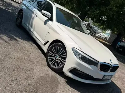 Usata BMW 520 Sport Line 190 CV (139 kW) 2018 Bianco Station wagon