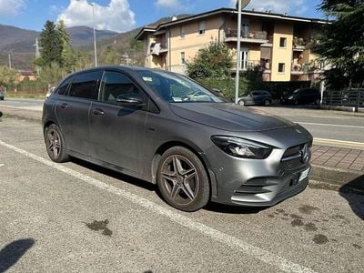 Usata Mercedes B250e Premium 160 CV (117 kW) 2021 Grigio Monovolume