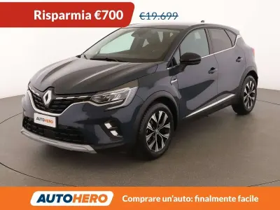 Usata Renault Captur Techno 94 CV (69 kW) 2023 Grigio SUV