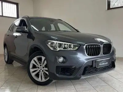 Usado BMW X1 150 HP (110 kW) 2019 Cinzento SUV