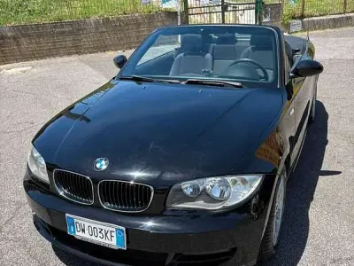 Usata BMW 118 Cabriolet 143 CV (105 kW) 2009 Nero Cabrio