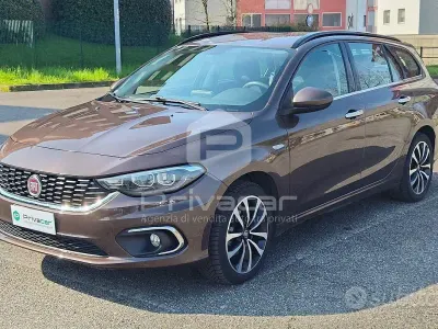 Usata Fiat Tipo Lounge 120 CV (88 kW) 2018 Marrone Station wagon