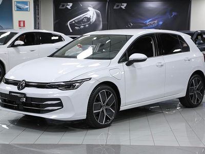 Nuova VW Golf VIII Style 150 CV (110 kW) 2025 Pure white