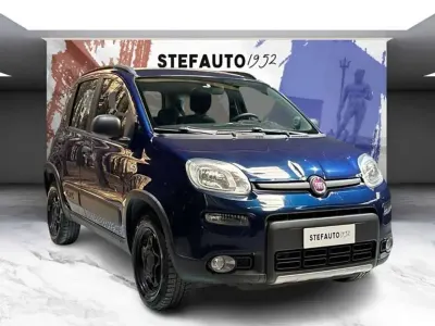 Usata Fiat Panda 4x4 S 95 CV (69 kW) 2017 Blu Utilitaria