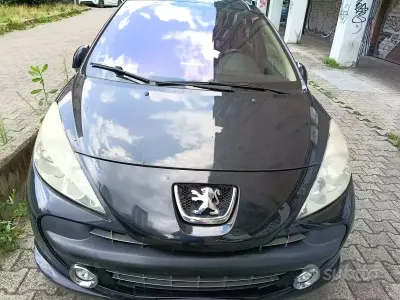 Usata Peugeot 207 95 CV (69 kW) 2008 Nero Station wagon