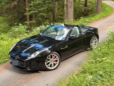 Usata Jaguar F-Type 340 CV (250 kW) 2014 Nero Cabrio