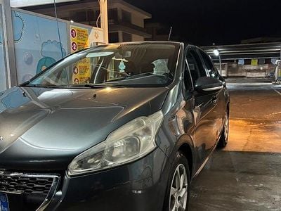 Usata Peugeot 208 Active 95 CV (69 kW) 2012 Grigio Utilitaria