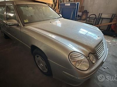 Usata Mercedes E250 1991 Grigio