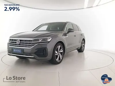 Usata VW Touareg Atmosphere 231 CV (169 kW) 2021 Silizium grey metallizzato SUV
