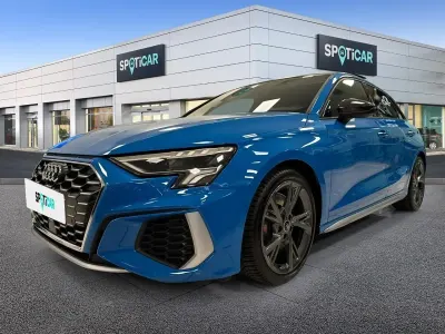 Käytetty Audi A3 Ambiente 310 HP (228 kW) 2022 Sininen Sedan
