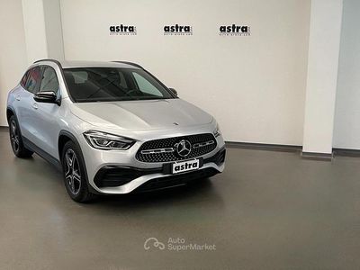 Usata Mercedes GLA200 Premium 163 CV (119 kW) 2023 Argento SUV
