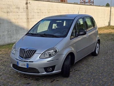 Usata Lancia Musa S 95 CV (69 kW) 2011 Grigio Monovolume