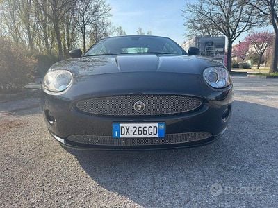 Begagnad Jaguar XK 256 HK (188 kW) 2009 Svart Sportkupé