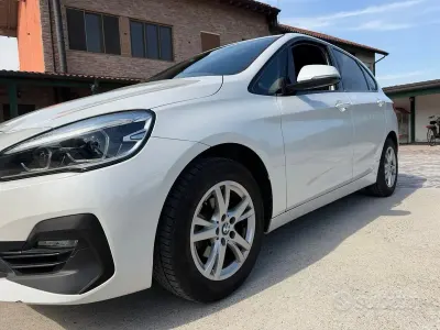 Usata BMW 216 Active Tourer Luxury Line 109 CV (80 kW) 2019 Bianco Monovolume