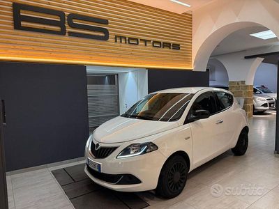 Usata Lancia Ypsilon S 69 CV (50 kW) 2021 Bianco Utilitaria