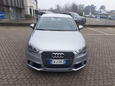 Usata Audi A1 Sportback Attraction 86 CV (63 kW) 2014 Argento Utilitaria