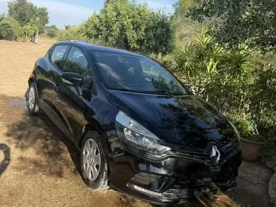 Usata Renault Clio IV Zen 73 CV (53 kW) 2017 Nero Berlina