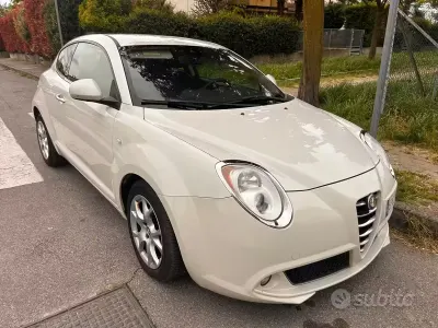 Second-hand Alfa Romeo MiTo 79 CP (58 kW) 2010 Bej Hatchback