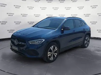 Usata Mercedes GLA180 Night 116 CV (85 kW) 2023 Blu SUV