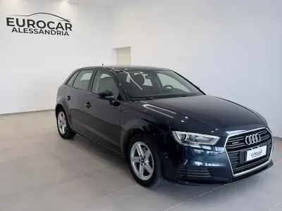 Usata Audi A3 Attraction 150 CV (110 kW) 2017 Blu/azzurro Berlina