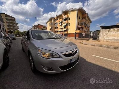 Usata Opel Astra Cosmo 110 CV (80 kW) 2011 Grigio Station wagon