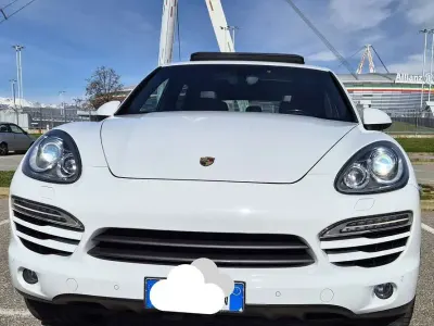 Usata Porsche Cayenne 245 CV (180 kW) 2013 Bianco SUV