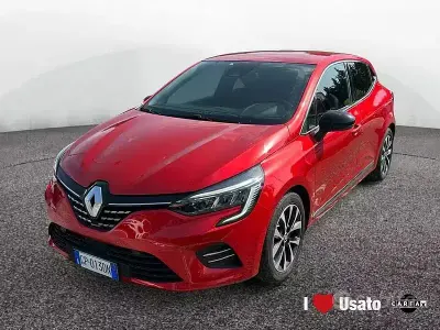 Usata Renault Clio V Techno 101 CV (74 kW) 2023 Rosso Berlina