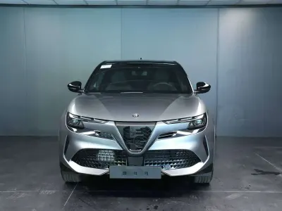 Nuova Alfa Romeo GT Junior Edizione Speciale 136 CV (100 kW) 2026 Grigio SUV