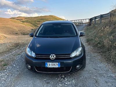 Usata VW Golf VI 102 CV (75 kW) 2010 Blu Utilitaria