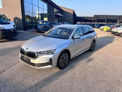 Nuova Skoda Octavia Executive 150 CV (110 kW) 2025 Argento Station wagon