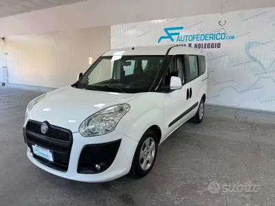 Usata Fiat Doblò Active 105 CV (77 kW) 2012 Bianco Monovolume