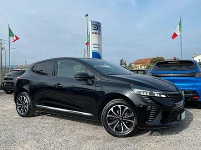 Usata Renault Clio V Techno 91 CV (66 kW) 2025 Nero Berlina