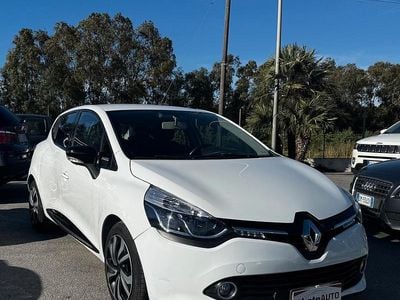 Usata Renault Clio IV 75 CV (55 kW) 2013 Bianco Berlina
