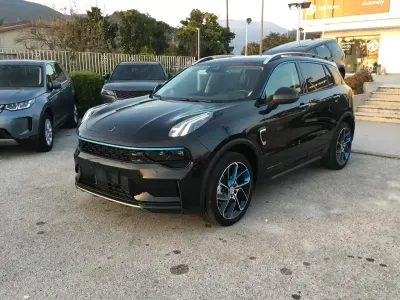 Usata Lynk & Co 01