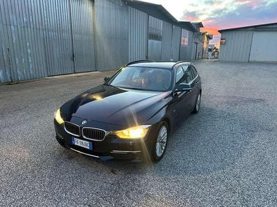 Usata BMW 318 143 CV (105 kW) 2014 Blu/azzurro Station wagon