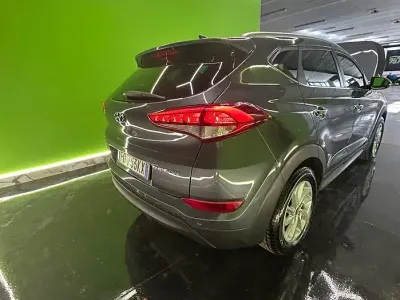 Usata Hyundai Tucson Xpossible 116 CV (85 kW) 2016 Grigio SUV