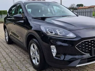 Usata Ford Kuga 152 CV (111 kW) 2021 Nero SUV