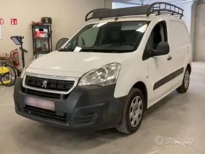 Usata Peugeot Partner Comfort 99 CV (72 kW) 2016 Bianco Monovolume
