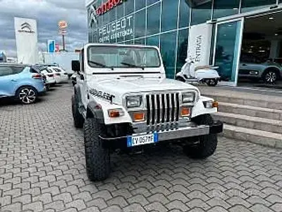 Begagnad Jeep Wrangler Limited 184 HK (135 kW) 1996