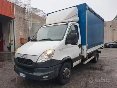 Usata Iveco Daily 170 CV (125 kW) 2014 Bianco Furgone