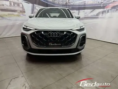 Nuova Audi Q5 S-Line 204 CV (150 kW) 2026 Bianco SUV