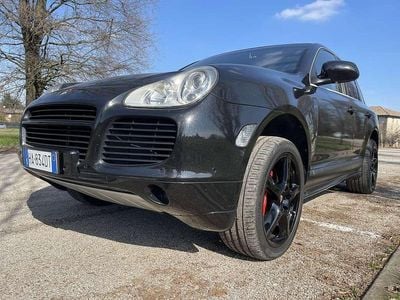 Usata Porsche Cayenne Turbo S Performance Package 500 CV (367 kW) 2005 Nero SUV