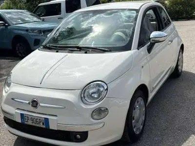 Usata Fiat 500 Lounge 69 CV (50 kW) 2012 Bianco Utilitaria