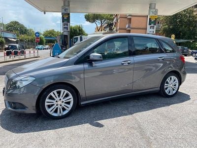 Mercedes B180