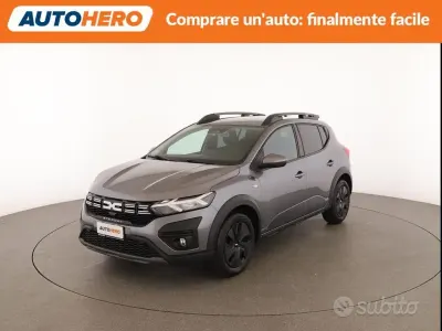 Usata Dacia Sandero Expression 91 CV (66 kW) 2024 Grigio Berlina