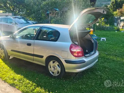 Usata Nissan Almera 87 CV (63 kW) 2001 Grigio Berlina