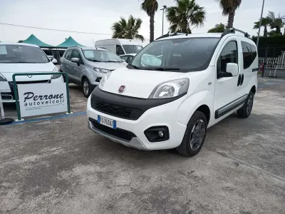 Usata Fiat Qubo Trekking 95 CV (69 kW) 2016 Bianco Monovolume