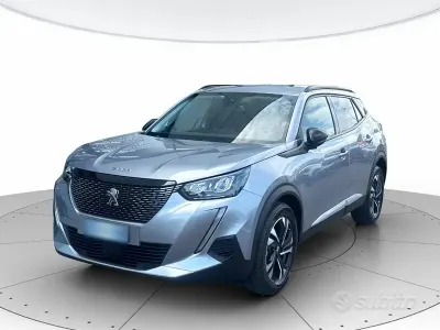 Usata Peugeot 2008 Allure 110 CV (80 kW) 2022 Grigio SUV